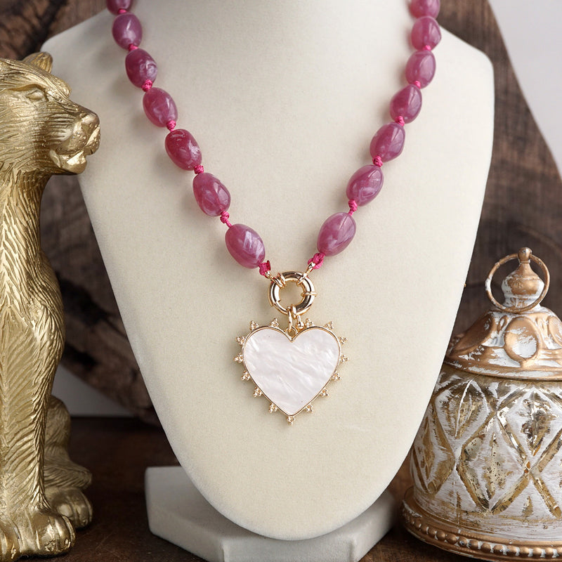 Amour Knot – Beaded Heart Pendant Necklace
