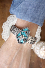 Western Cowgirl Bull Head Statement Bangle Bracelet – Silver & Turquoise