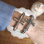Cross Stretchy Western Style Bangle Bracelet – Silver or Gold Tone