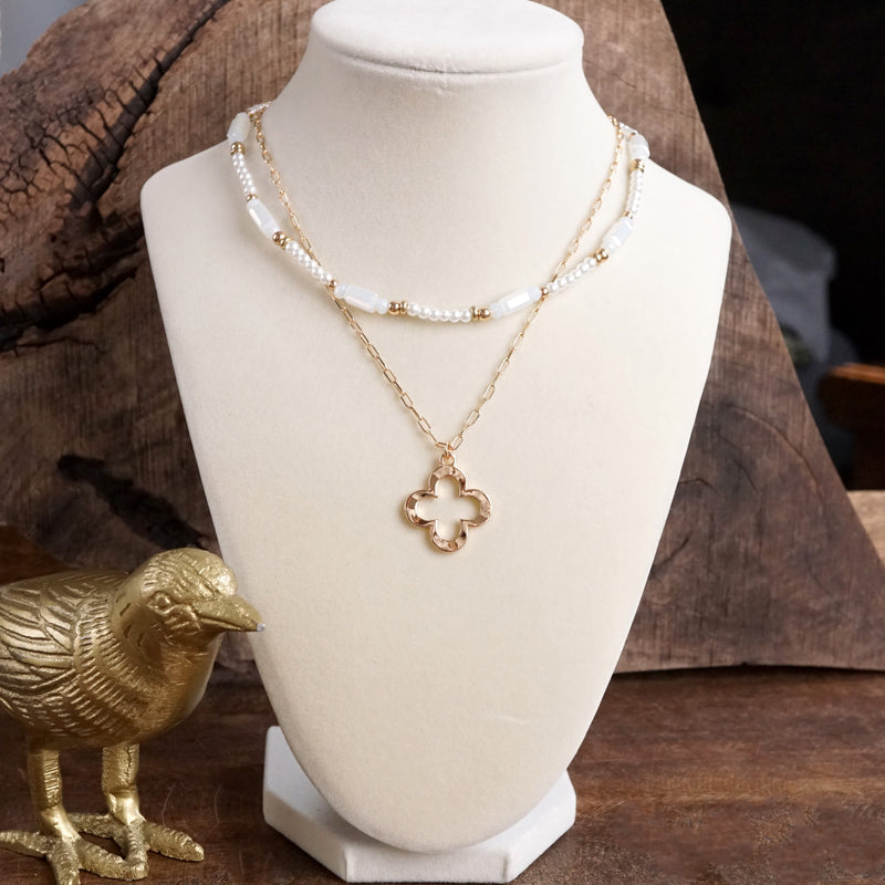 Elegant Classic 2-in-1 Pearls & Chain Necklace with Clover Pendant