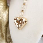 Heartline Glow – Hammered Heart Lariat Necklace in Gold