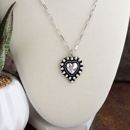 Silver Heartland – Western Puffy Heart Pendant Necklace