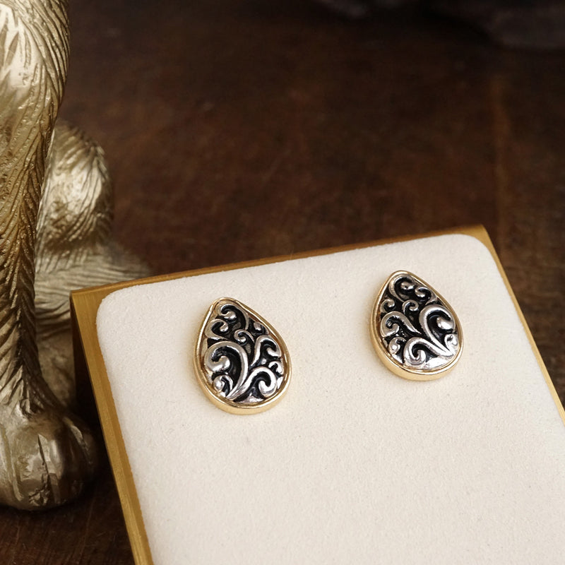 Hearts in Harmony – Filigree Charm Necklace & Earring Set in Worn Silver & Gold