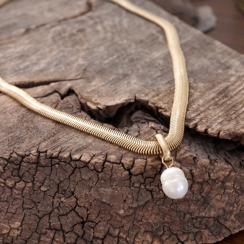 Classic Herringbone Necklace with a Freshwater Pearl Worn Gold Silver Gunmetal