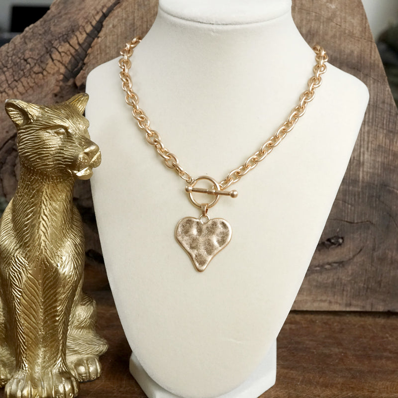 Boho Hammered Heart Front Toggle Necklace – Rustic Gold or Silver