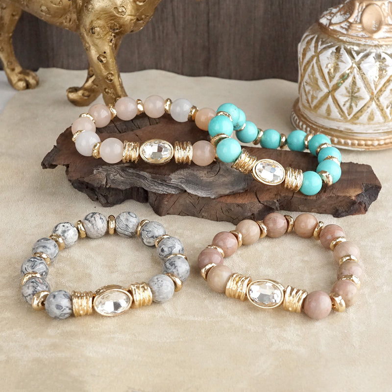 Earthy Gleam – Statement Beaded Bracelet with Oval Crystal