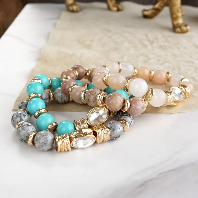 Earthy Gleam – Statement Beaded Bracelet with Oval Crystal