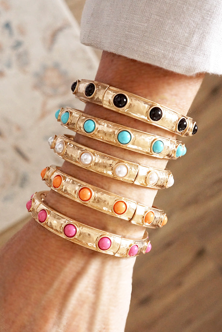 Timeless Charm – Slim Cabochon Eternity Bangle