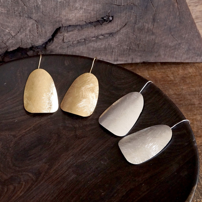 Elongated Shield Minimalist Earrings – Gold or Silver