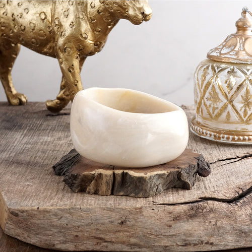 Warm Whisper – Chunky Resin Statement Bangle