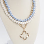 Short Necklace Wooden Beads Clover paperclip chain - Blues