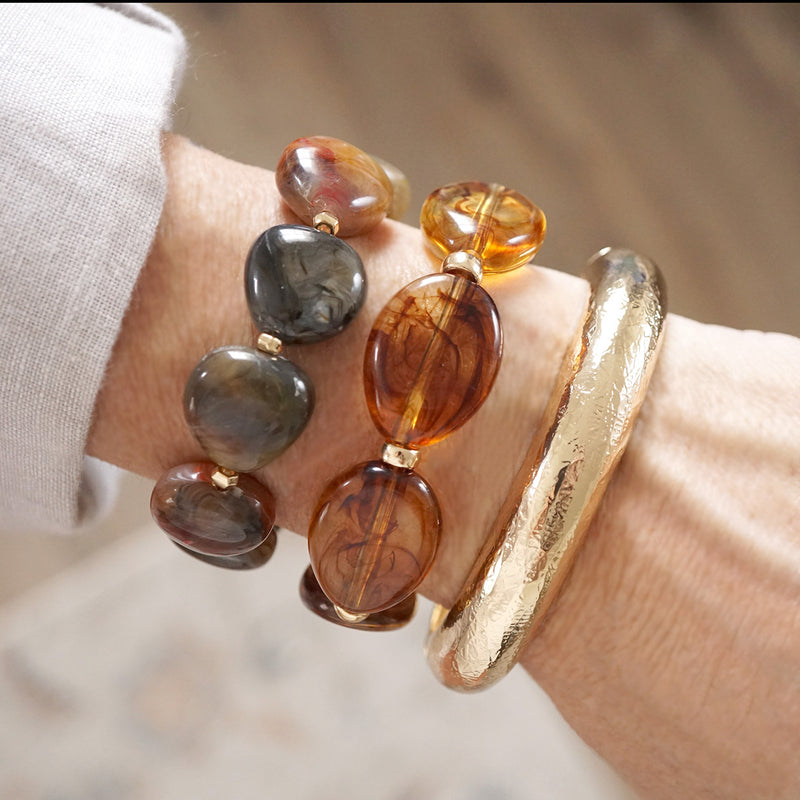 Gathered Horizons – Tortoise Acrylic Stretch Bracelet Set Golden Hinge Cuff
