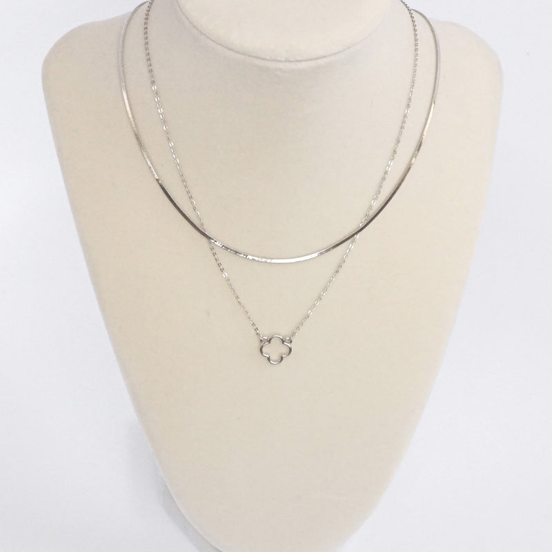 Clover pendant Layered short necklace Silver Gold tone