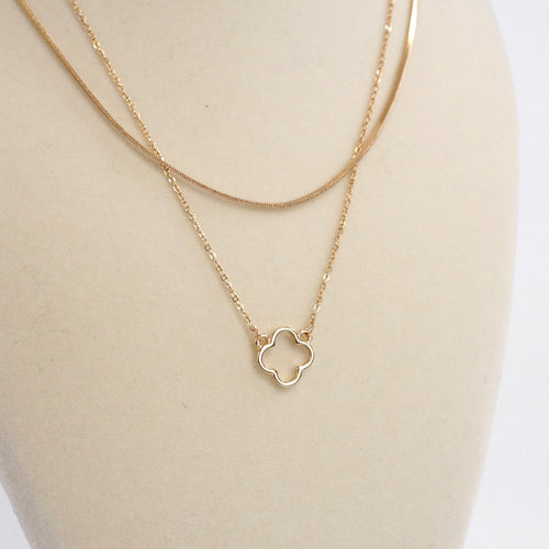 Clover pendant Layered short necklace Silver Gold tone