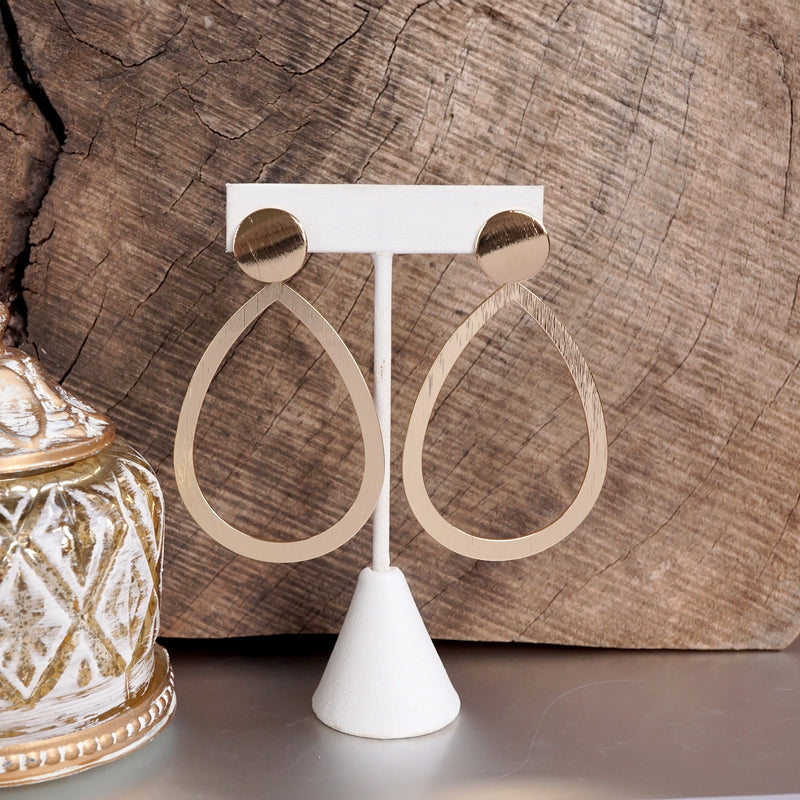 Teardrop Shape Statement Earrings – Gold Tone
