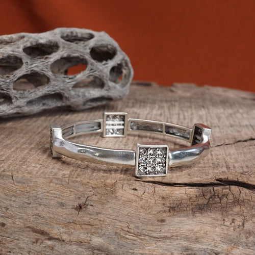 Desert Dream Stretch Bangles – Silver-Toned Western Glam with Crystal Kisses