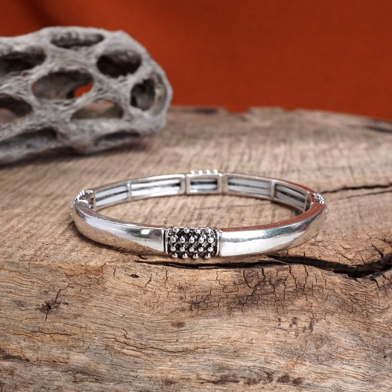Desert Dream Stretch Bangles – Silver-Toned Western Glam with Crystal Kisses