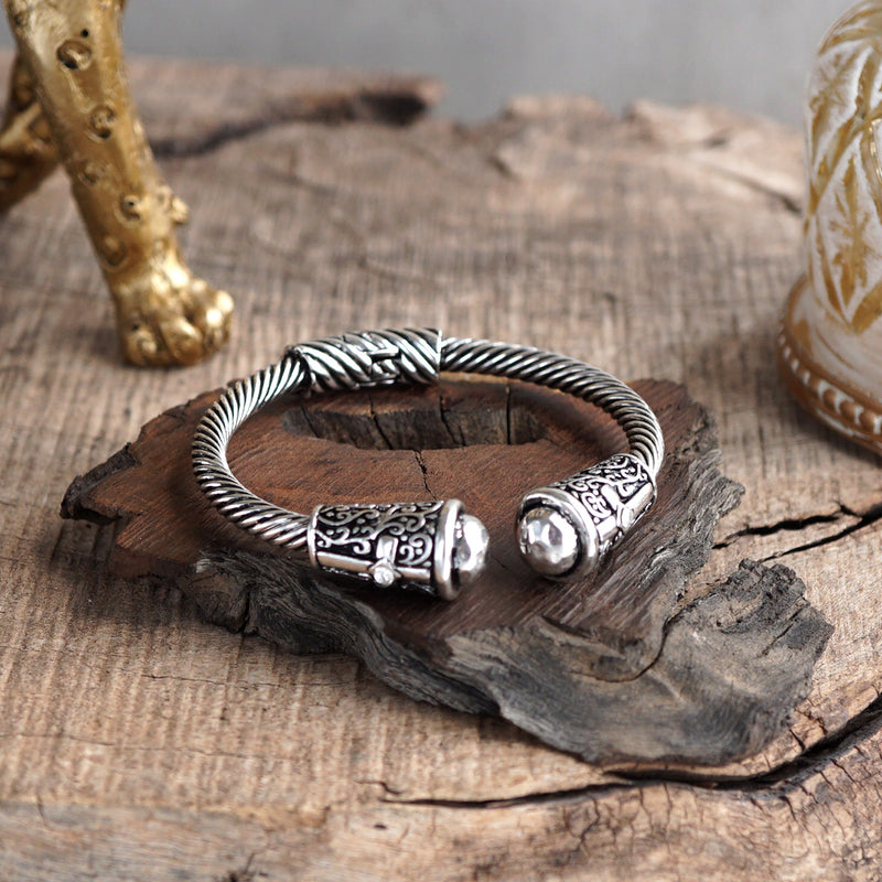 Silver Serenade – Boho Bangles Collection