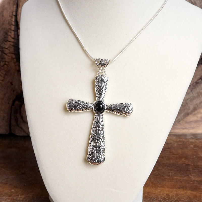 Timeless Classic Cross Necklace – Filigree Design