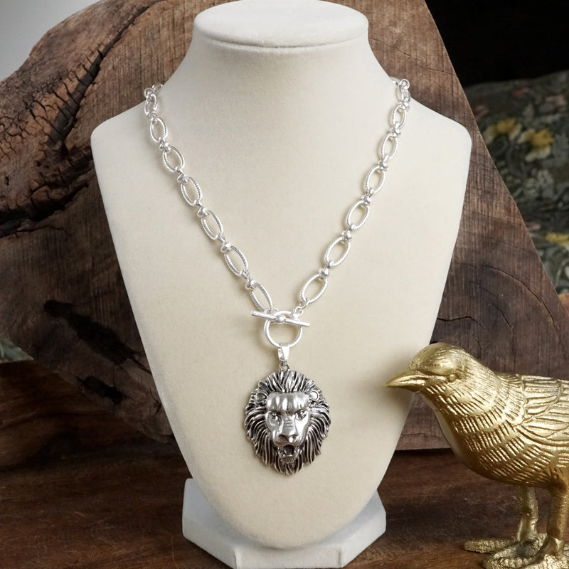 Lion Head Front Toggle Statement Necklace – Silver Tone