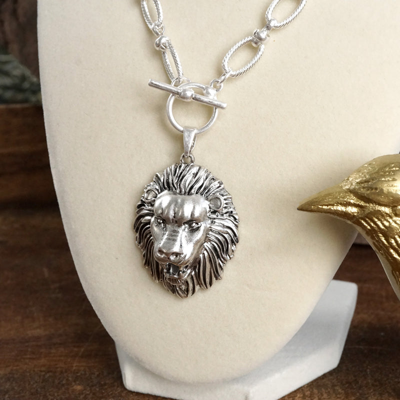 Lion Head Front Toggle Statement Necklace – Silver Tone