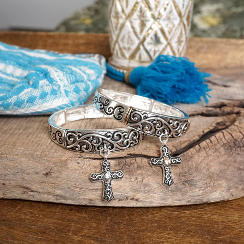 Graceful Whimsy – Classic Filigree Stretchy Bangle with Charm