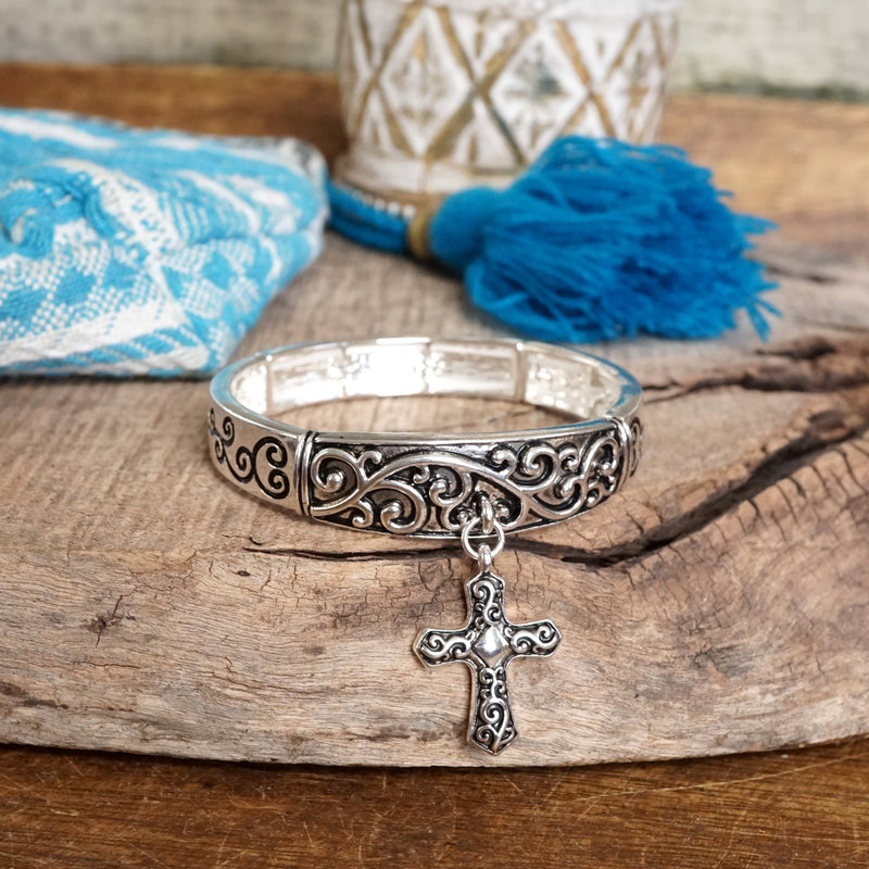 Graceful Whimsy – Classic Filigree Stretchy Bangle with Charm