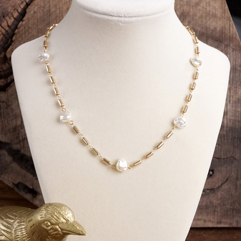 Classic Bar Chain & Organic Pearls Necklace – Gold Tone