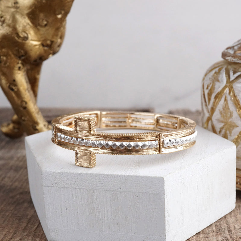 Golden Balance – Minimalist Sideways Cross Stretch Bangle