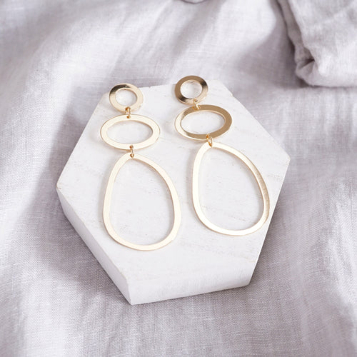 Pebbles Abstract Hoop Statement Earrings – Gold Tone