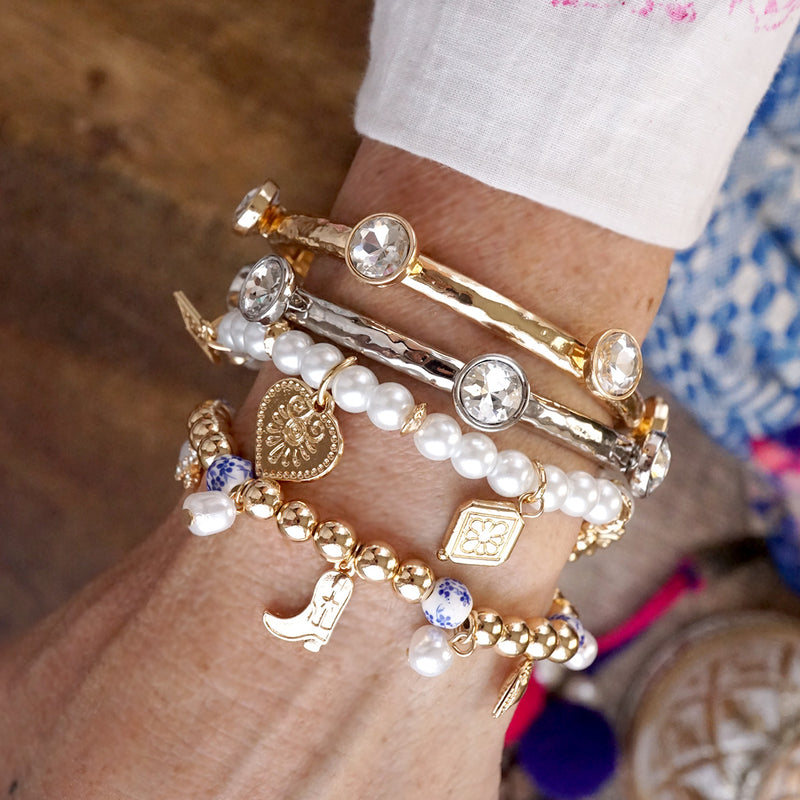 Golden Reverie – Multi-Charm Pearl Stretch Bracelet